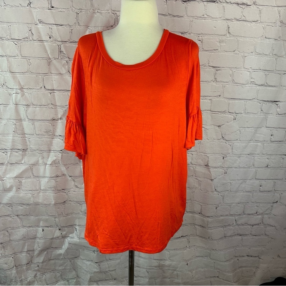 NWT boutique annabelle Women's bright Orange knit Top 1/2 ruffle sleeve